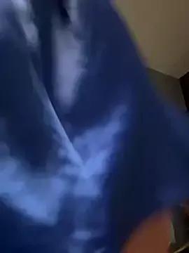 Emilia_Mausi from StripChat is Freechat