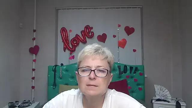 Girls free live sex cams: Check out the satisfaction of typing and cam2cam with our sensual livestreamers, who will teach you all about temptation and desires with their smoking hot physiques.