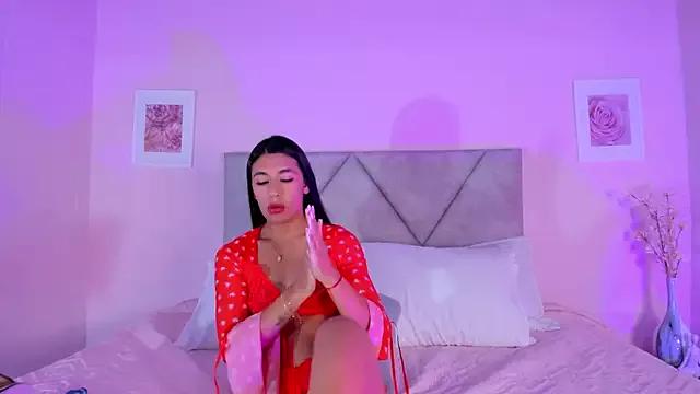 Emilyh_ from StripChat is Freechat