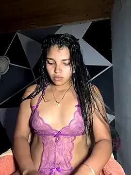 emilyharber from StripChat is Freechat
