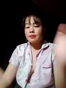 emilyzz from StripChat is Freechat