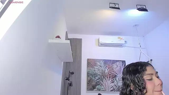 emma_alice_ from StripChat is Freechat