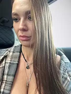 Emma_Catt from StripChat is Freechat