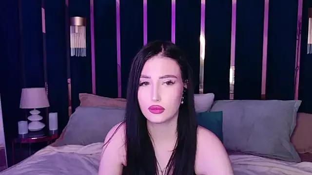EmmaLawrens from StripChat is Freechat