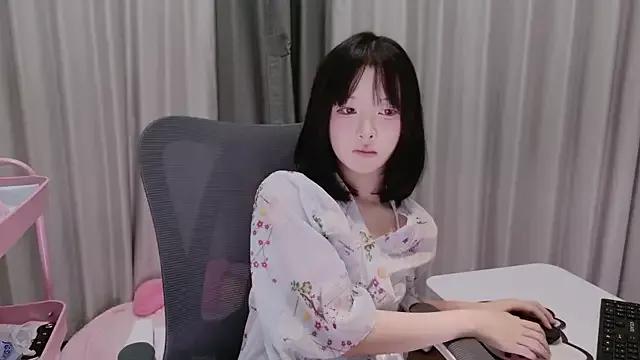 Girls free live sex cams: Check out the satisfaction of typing and cam2cam with our sensual livestreamers, who will teach you all about temptation and desires with their smoking hot physiques.