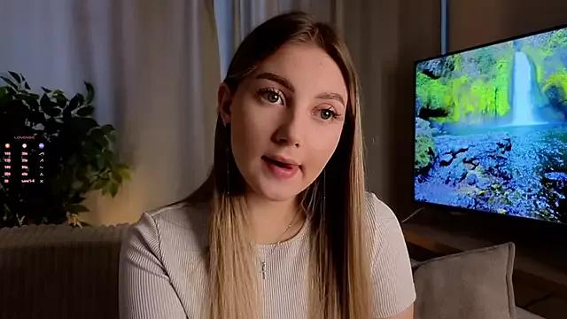 EngelBouler from StripChat is Freechat