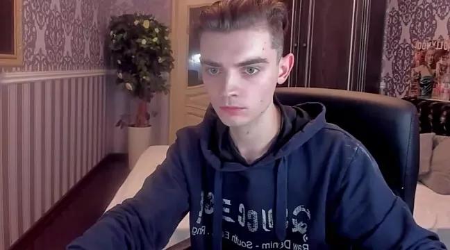 Eriik_G from StripChat