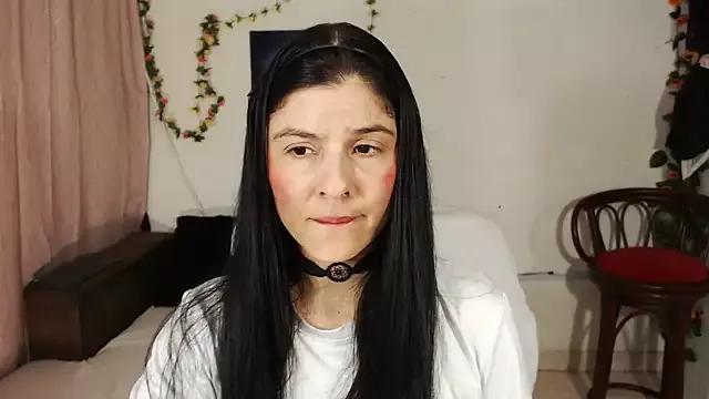 Estefani_32 from StripChat is Freechat