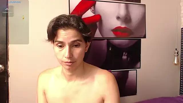 Eva-Williams from StripChat is Freechat