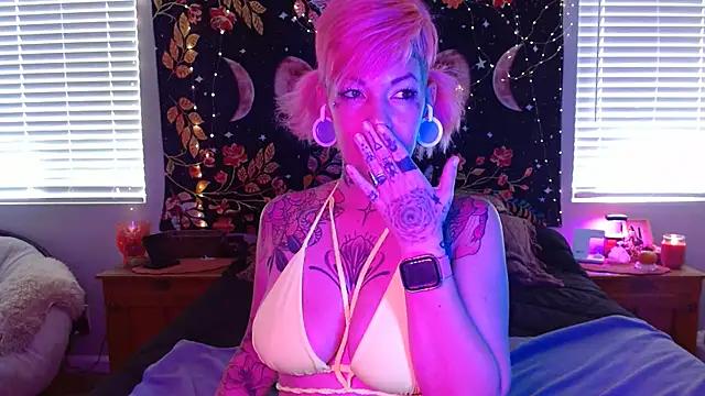 Girls free live sex cams: Check out the satisfaction of typing and cam2cam with our sensual livestreamers, who will teach you all about temptation and desires with their smoking hot physiques.