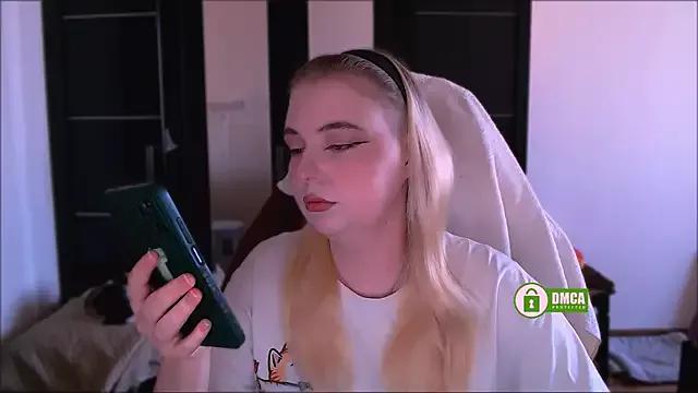 EvaAndLilith from StripChat is Freechat