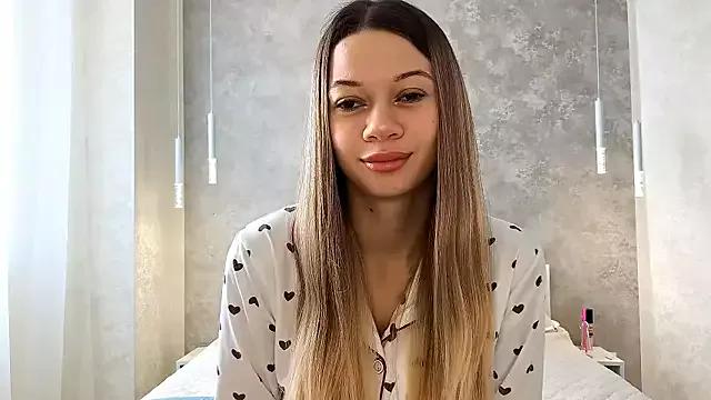 evelina_bloom from StripChat is Freechat