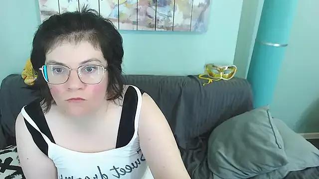 EverlyRays from StripChat is Freechat