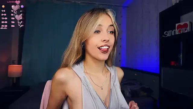 Girls free live sex cams: Check out the satisfaction of typing and cam2cam with our sensual livestreamers, who will teach you all about temptation and desires with their smoking hot physiques.