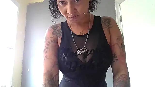 Girls free live sex cams: Check out the satisfaction of typing and cam2cam with our sensual livestreamers, who will teach you all about temptation and desires with their smoking hot physiques.