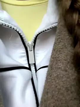 Photos of FroggyAnna from StripChat is Freechat