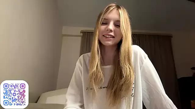 Girls free live sex cams: Check out the satisfaction of typing and cam2cam with our sensual livestreamers, who will teach you all about temptation and desires with their smoking hot physiques.