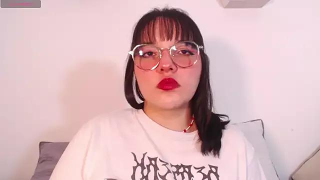 Gaby99_ from StripChat is Freechat