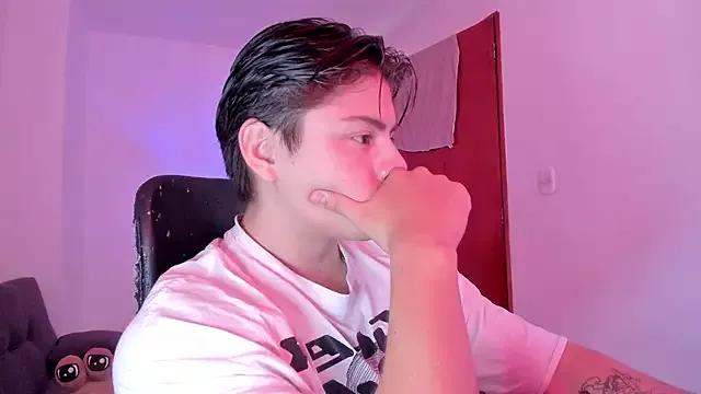 Giordano_Russo from StripChat is Freechat