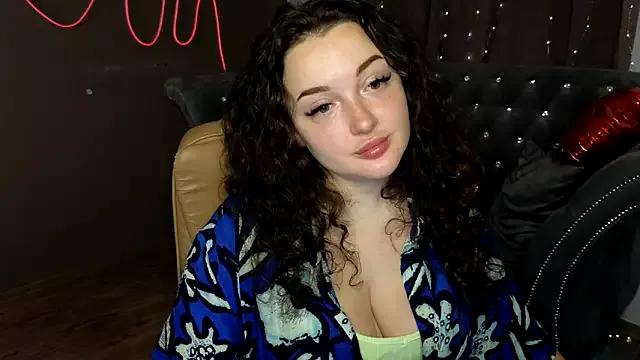 GloriNichols from StripChat is Freechat