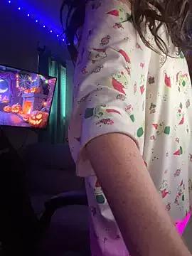 goddessmissmia from StripChat is Freechat