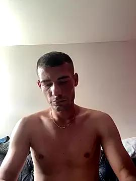 Gold7leonnnn from StripChat is Freechat