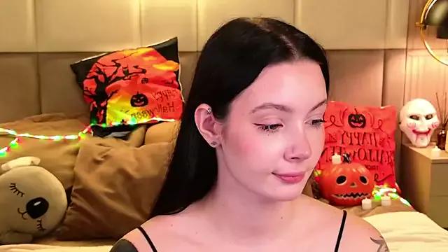 Goldy_Stark from StripChat is Freechat