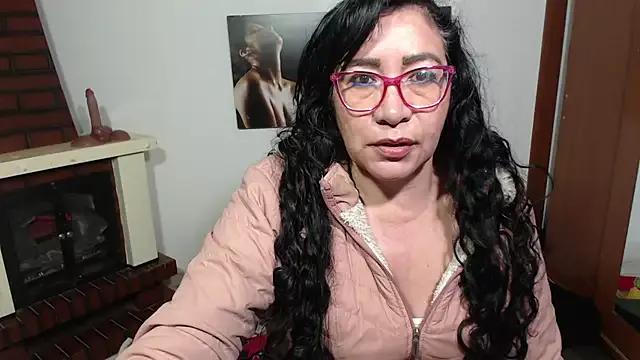 Grace_mature_milf from StripChat is Freechat