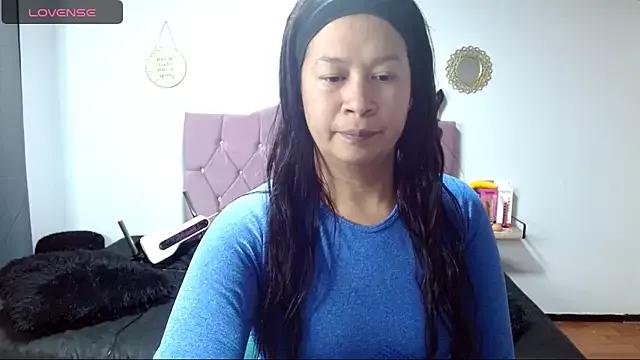 gyrlmaturee from StripChat is Freechat