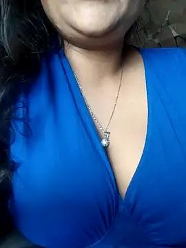 HaaniKaur webcams show profile image 