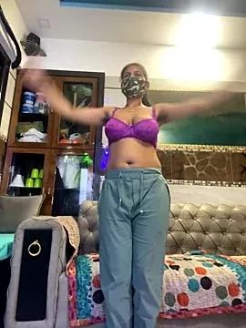 HaaniKaur from StripChat