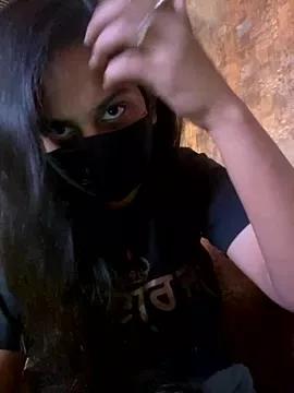 HaaniKaur from StripChat
