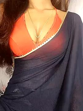 Haniaa_love from StripChat is Freechat