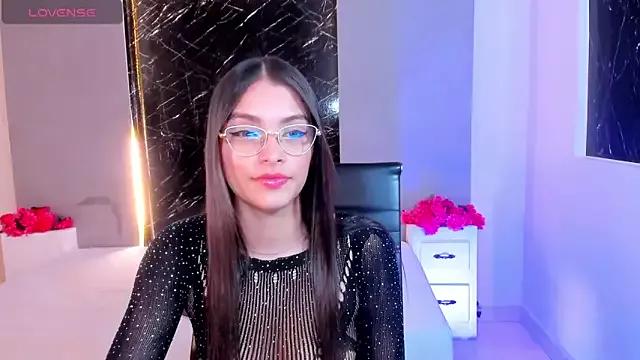 Hannacooper3 from StripChat is Freechat