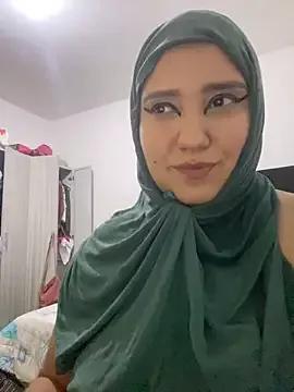 hannahayat from StripChat is Freechat