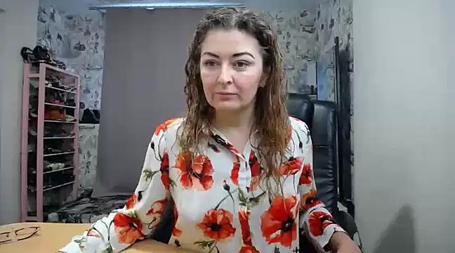 Girls free live sex cams: Check out the satisfaction of typing and cam2cam with our sensual livestreamers, who will teach you all about temptation and desires with their smoking hot physiques.