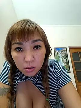HellaWerlous from StripChat is Freechat