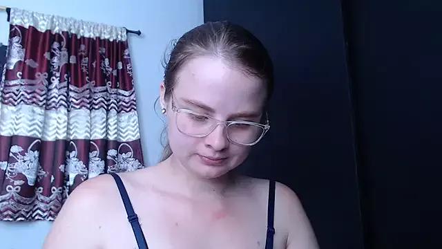HellenMiyer1111 from StripChat is Freechat