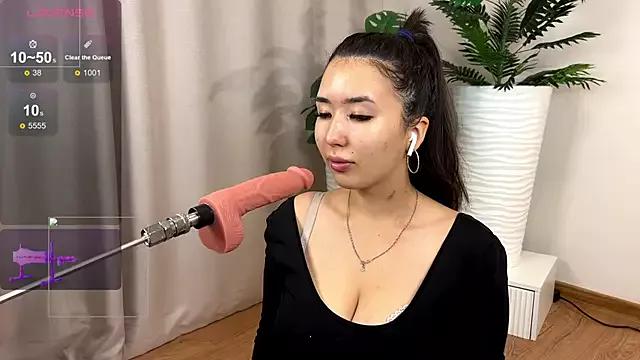 HellyPolly from StripChat is Freechat