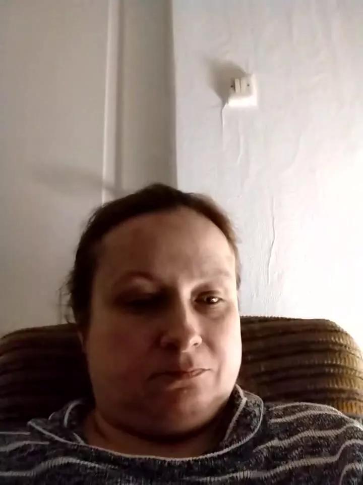 Henna221 from StripChat