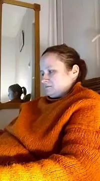 Henna221 from StripChat