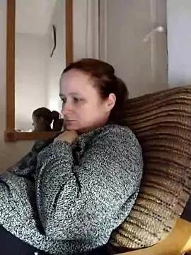 Henna221 from StripChat