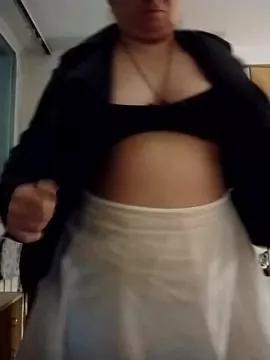 Henna221 from StripChat