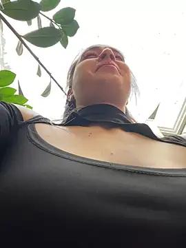 Spur your dreams, talk and cam2cam with smoking hot bigclit and assplay freechat cam hosts. Our picks of naughty trimmed-white, strapon & cheapest-privates-white live cams will incite your thirst. Discover their live productions here for free!
