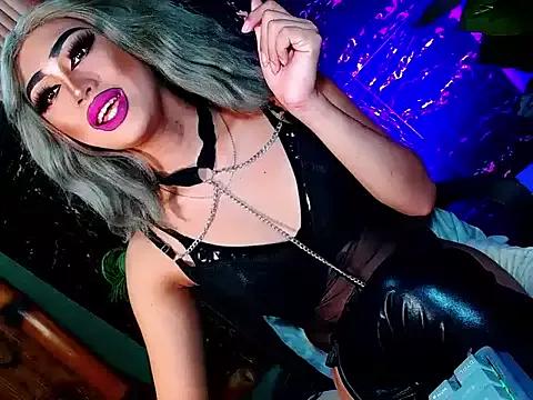HOLLYWOOD_QUEEN_88 from StripChat is Freechat