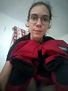 HoneySquirrel from StripChat is Freechat