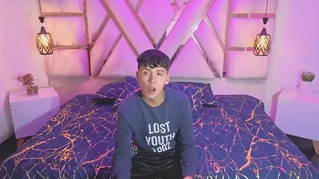 hoot_boyss from StripChat is Freechat