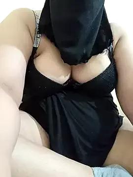 Hoot_kati_love from StripChat is Freechat