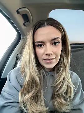 Girls free live sex cams: Check out the satisfaction of typing and cam2cam with our sensual livestreamers, who will teach you all about temptation and desires with their smoking hot physiques.