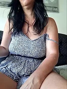 Horny_bitch_ from StripChat is Freechat